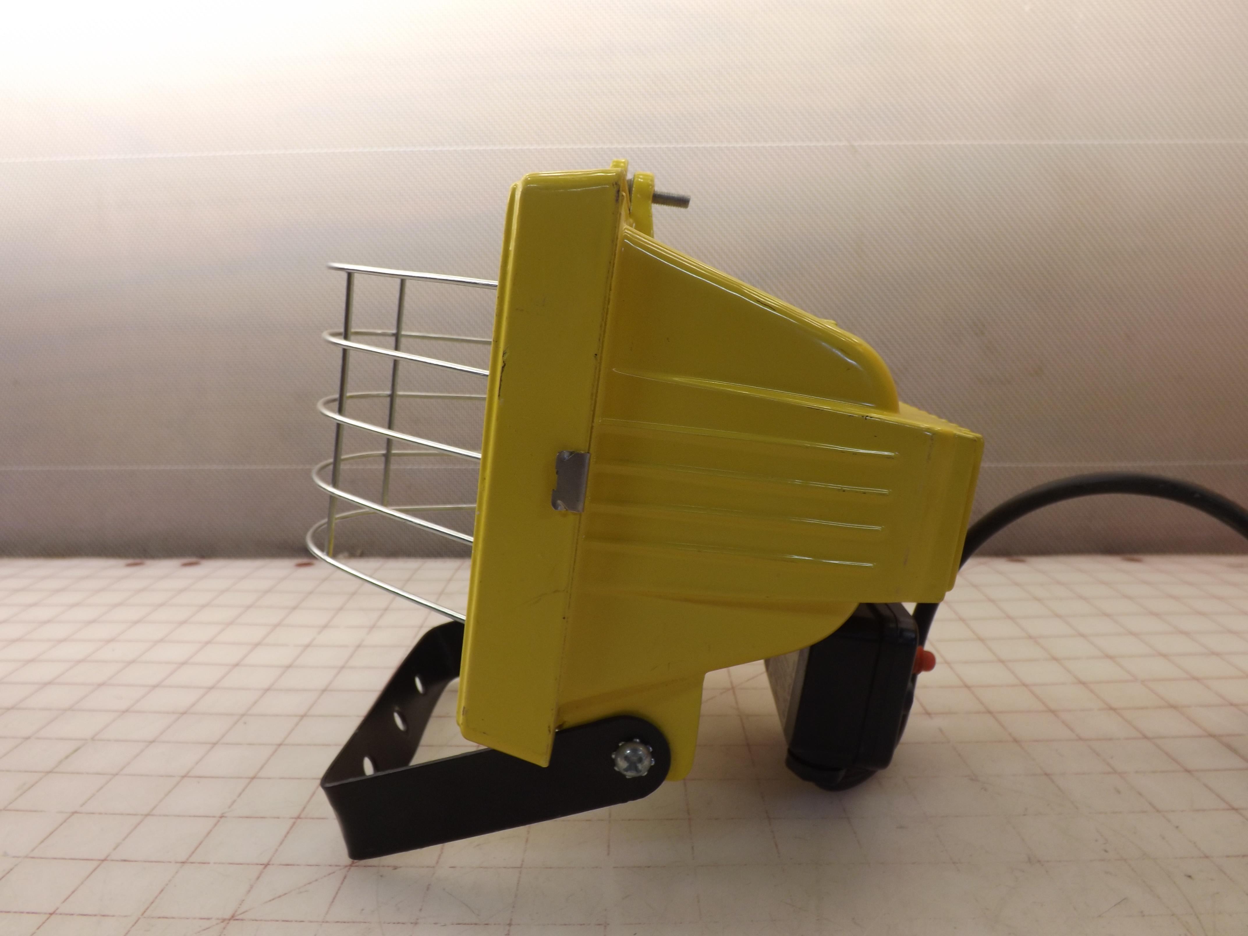 Regent Lighting SQS500 Halogen Work Light T33543 eBay