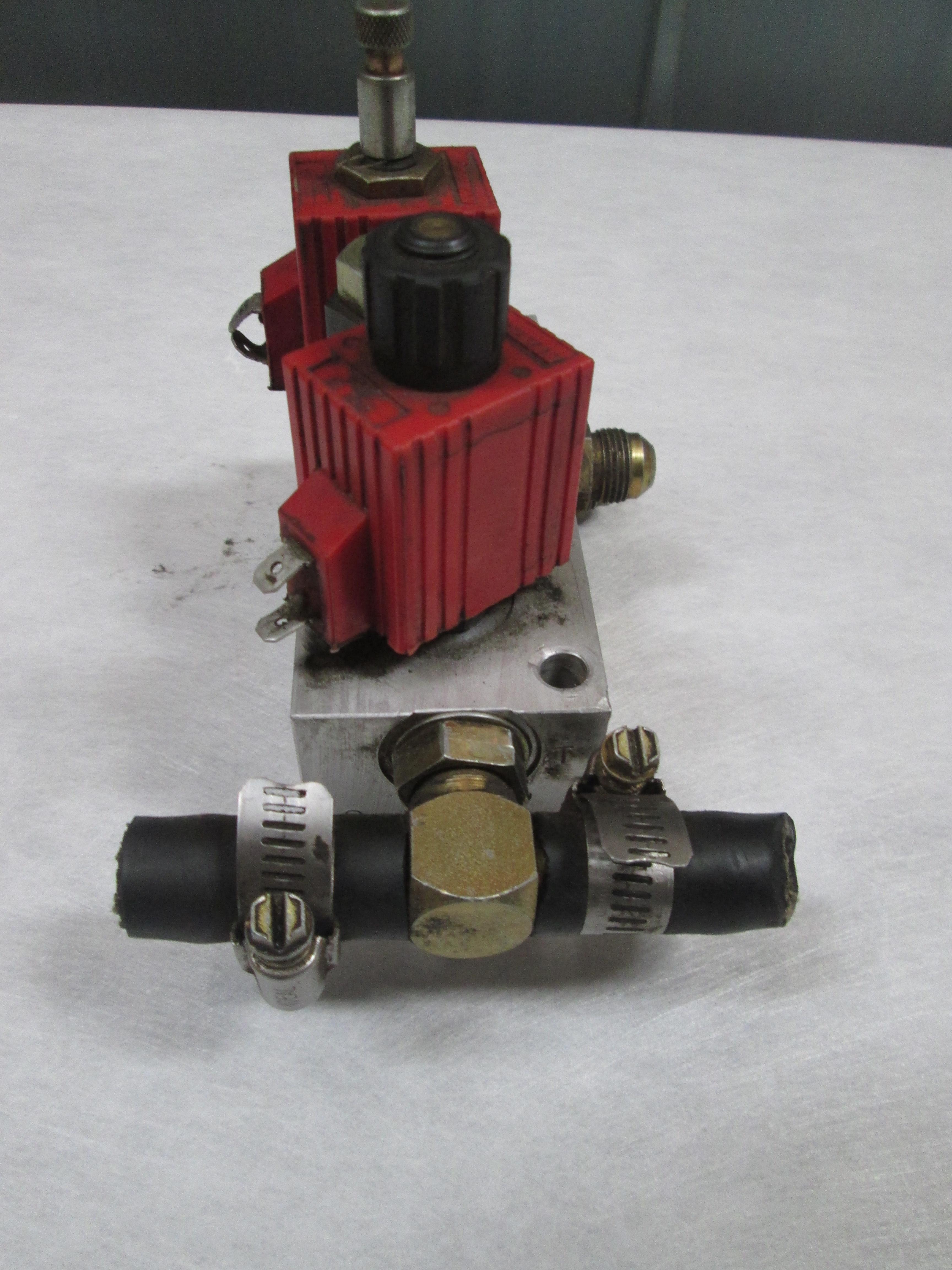 Waterman, Selling Precision 75193601, 751936601 Hydraulic Block Valve